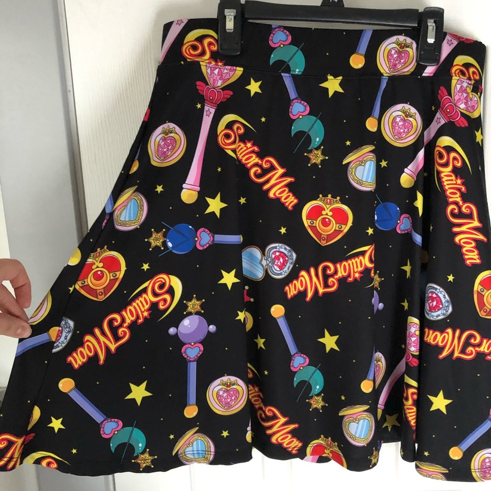 Hot Topic XL Sailor Moon skater circle skirt
